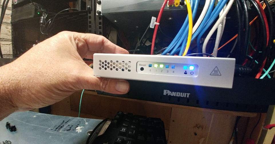 MikroTik 5-Port Desktop Switch, 1 Gigabit Ethernet Port, 4 SFP+