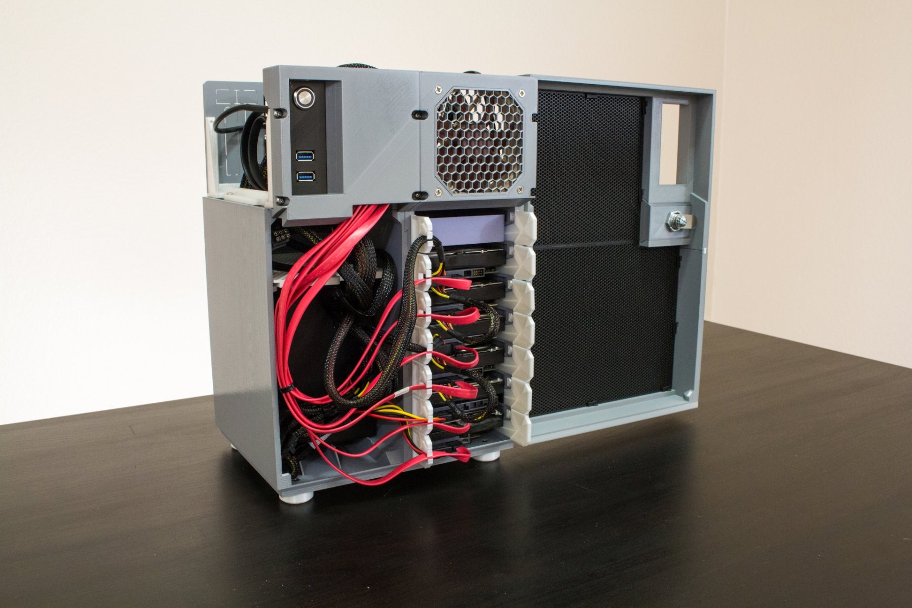 3D-Printed-NAS_Case-32.jpg