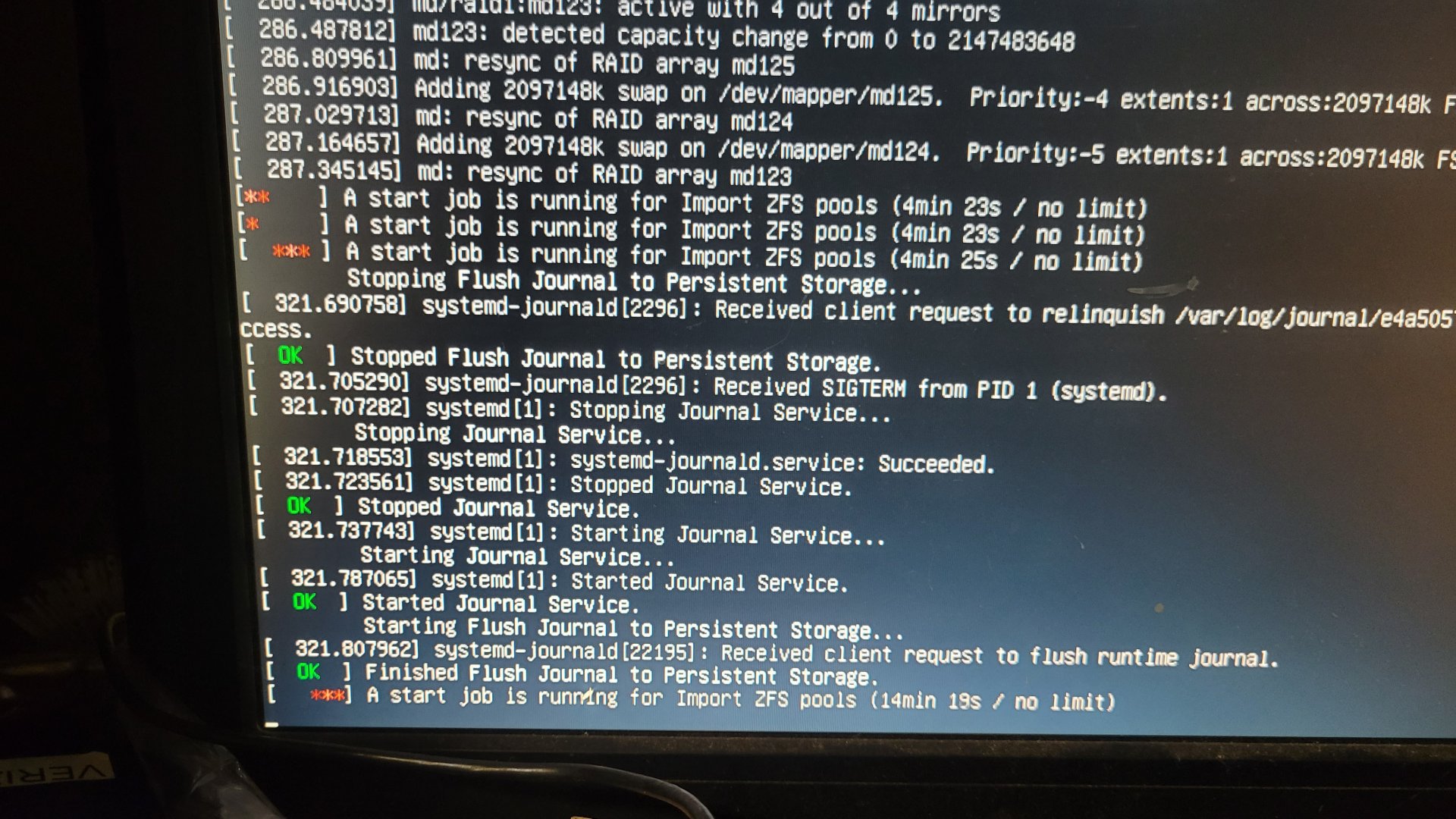 truenas boot.jpg