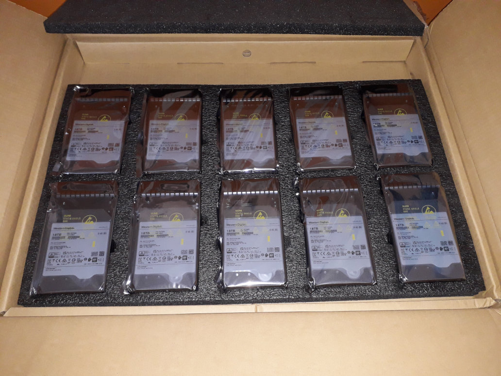 truenas_x20_02.jpg