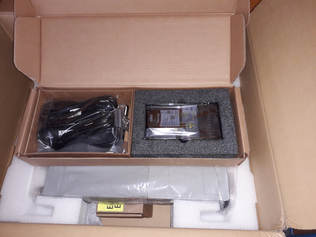 truenas_x20_04.jpg