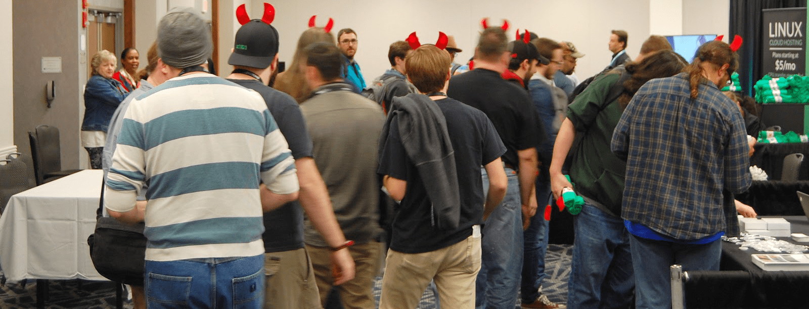 Attendees at Ohio Linux Fest 2018